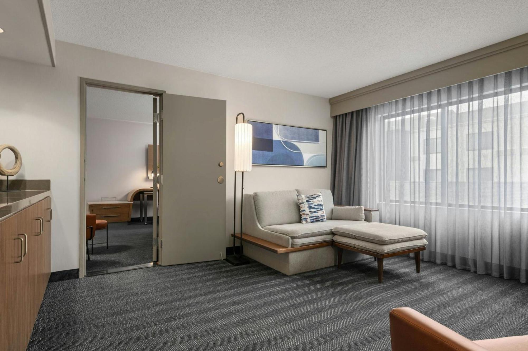Courtyard Boise Downtown Hotel Bagian luar foto
