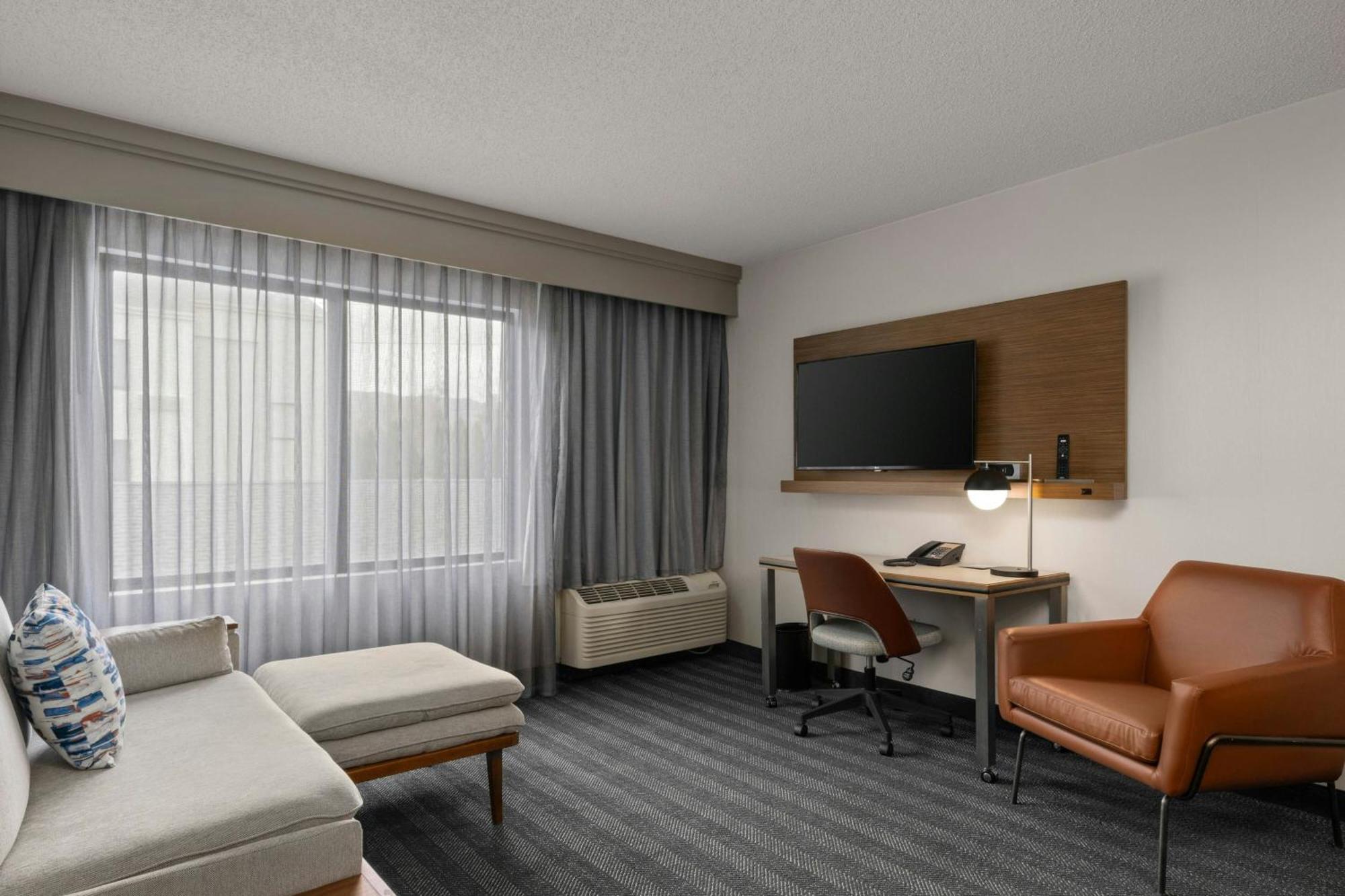 Courtyard Boise Downtown Hotel Bagian luar foto