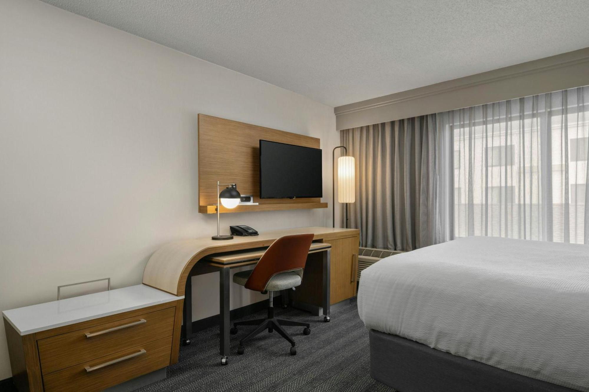 Courtyard Boise Downtown Hotel Bagian luar foto